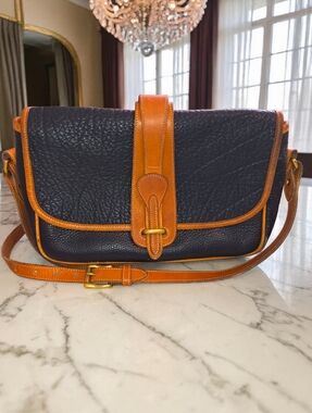 AUTHENTICATED Vintage Dooney & Bourke AWL Crossbody Black Tan Leather Duck Logo